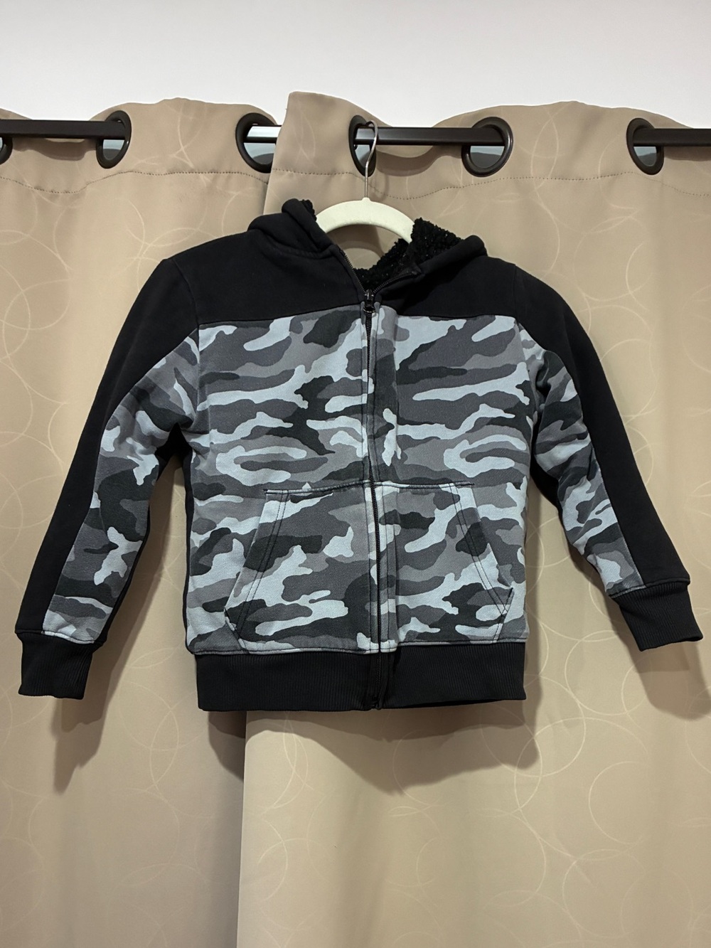 Children’s Place Kids' Black & Gray Camo Zip-Up Hoodie